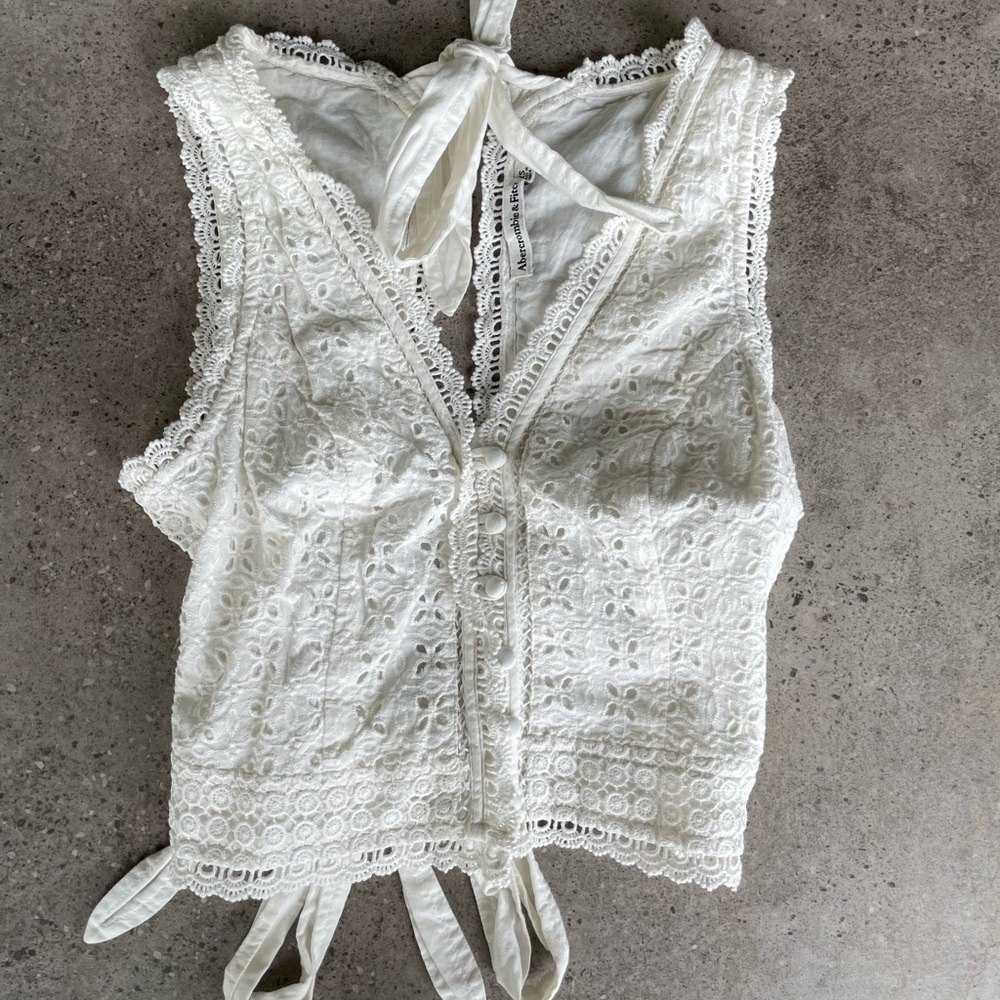 Wmns Abercrombie&Fitch off-white crochet open back tie top Size XS NWOT
